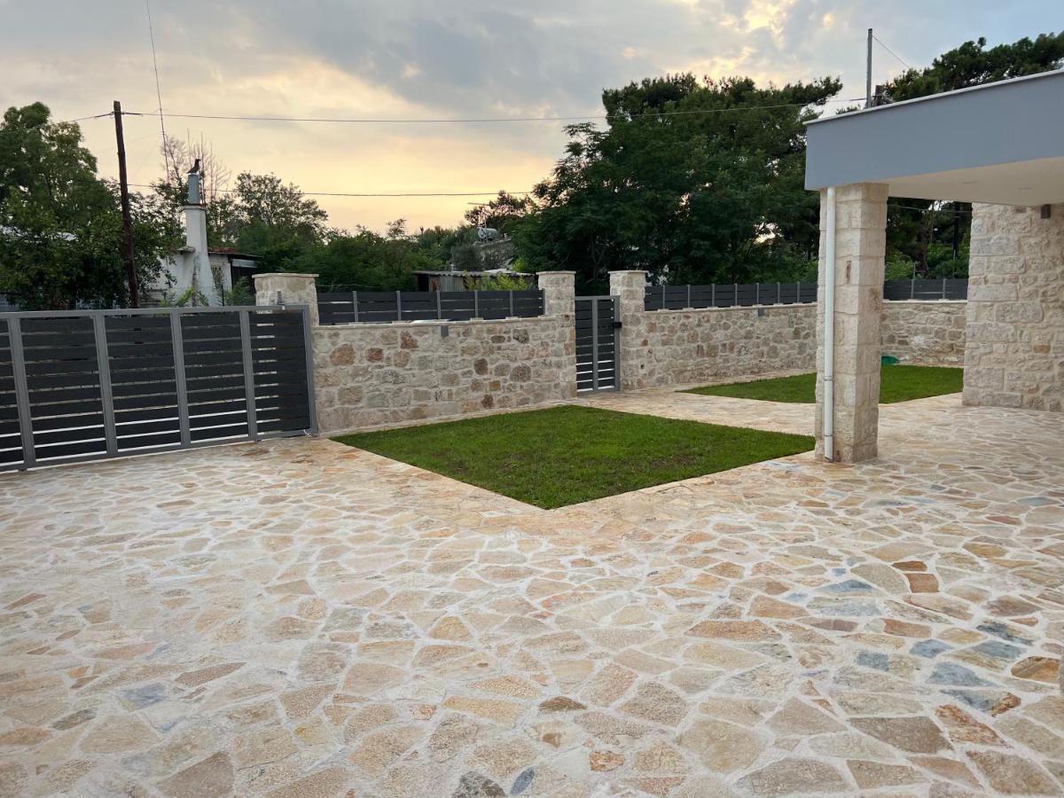 Ag.Stone.Home Isthmia Exteriér fotografie