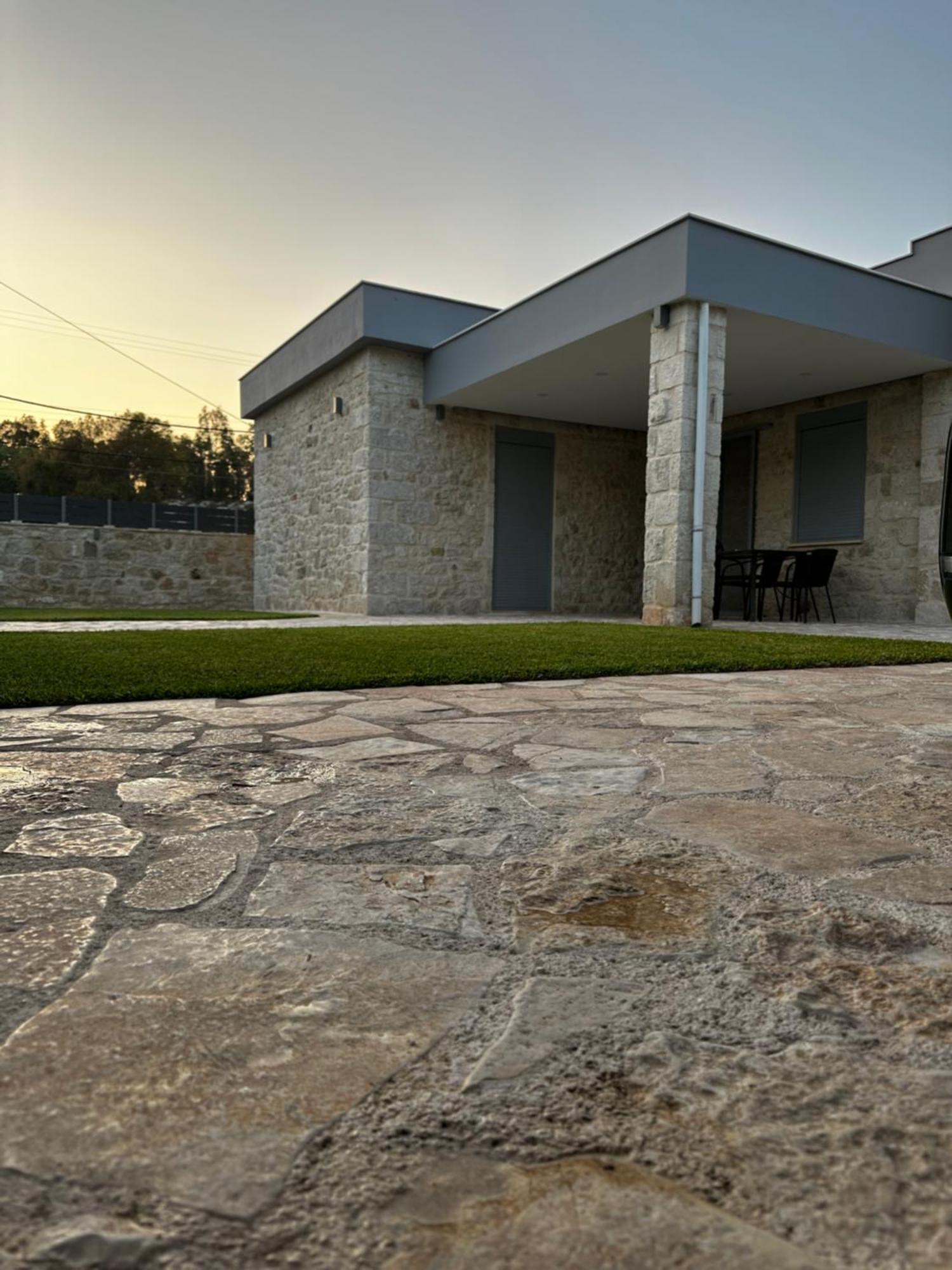 Ag.Stone.Home Isthmia Exteriér fotografie